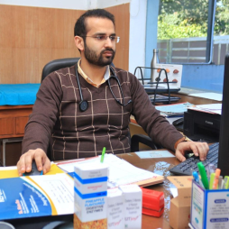 Dr_Sidhant_Khanna